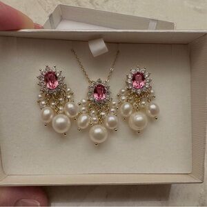 Gorgeous Pink and Gold w/ cascading Pearls Jewelry Set
